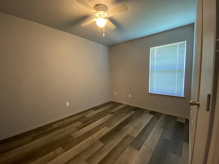 1332 Liberation Ln #B — Photo 7
