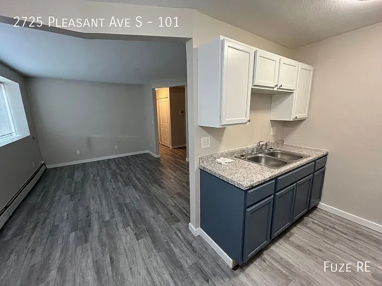 2725 Pleasant Ave #101 — Photo 5