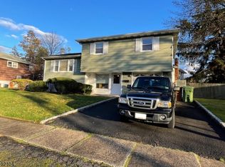 731 Riverbend Rd, Linden, NJ 07036