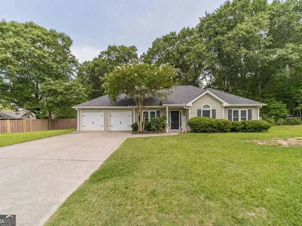 4180 Fox Chase Dr, Loganville, GA 30052