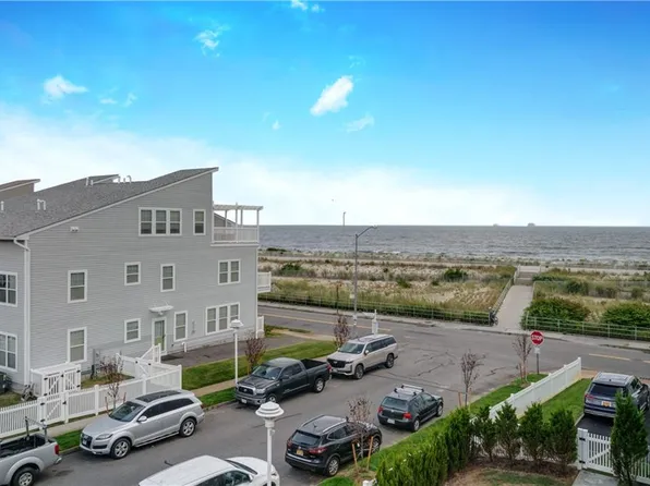 110 Beach Way, Far Rockaway, NY 11692