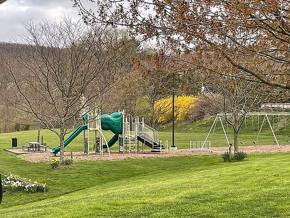 Community Park; Walk to K-8