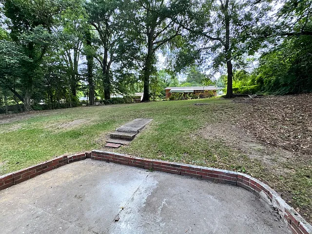 920 Rosewood Dr — Photo 21