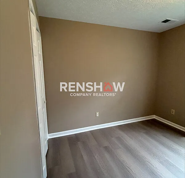 194 Pennington Pl — Photo 24