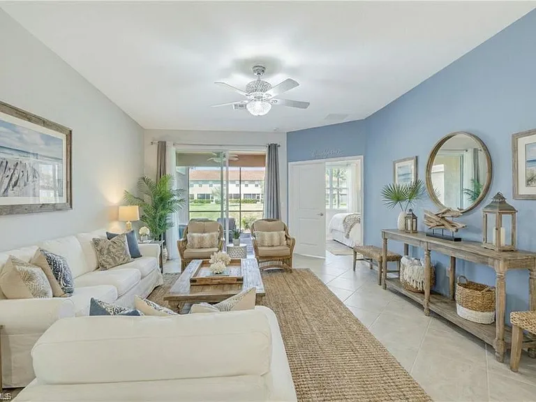 2567 Vine Ave — Photo 2