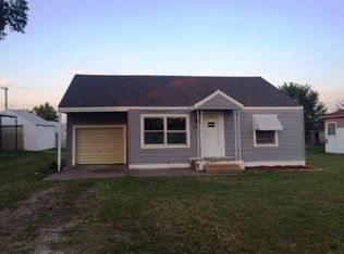 1625 N Main St, Russell, KS 67665