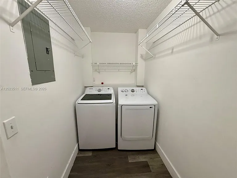 4300 S Landar Dr — Photo 40