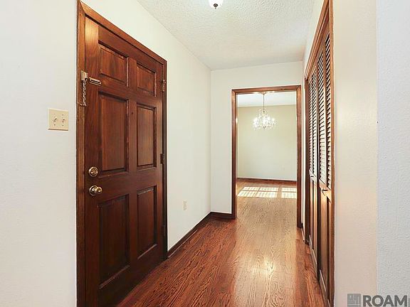 3rd image of 1103 Rue Desiree