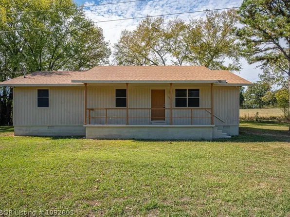106930 S 4578th Rd, Sallisaw, OK 74955