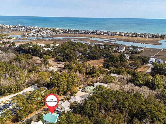 4th image of 115 Harbourreef Dr.