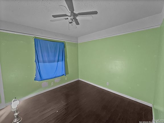 5th image of 5050 CREEKMOOR DR