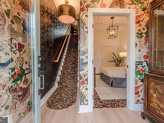 3rd image of 2199 Lenox Rd NE #7