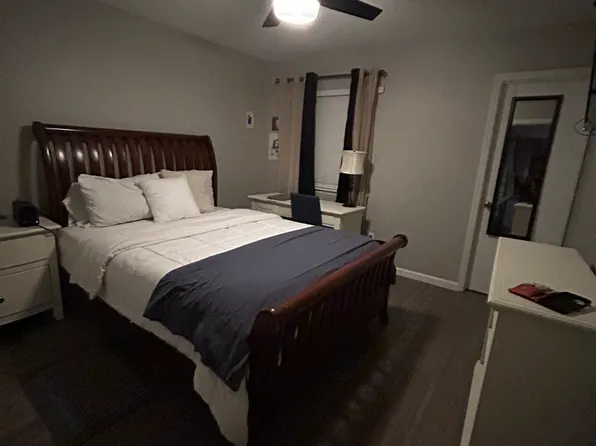 1345 Airport Dr APT H18, Tallahassee, FL 32304