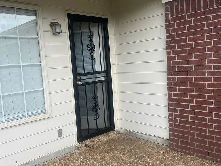 1604 Ranmar Dr — Photo 7