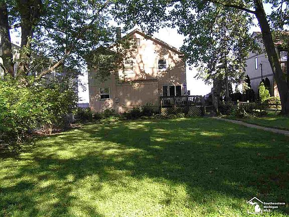 2nd image of 12144 N Lakeshore Dr