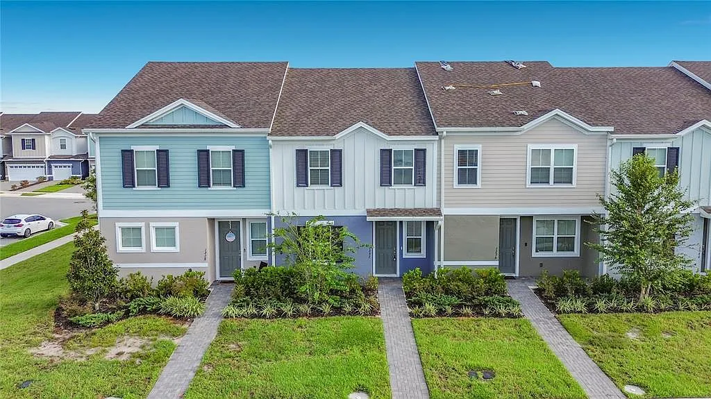 4 bed, 3.5 bath, 1786 sqft, $2,395 — Photo 4