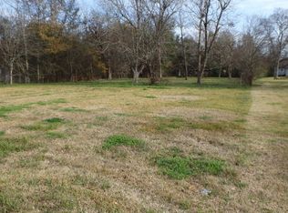 7088 Terrell St, Groves, TX 77619