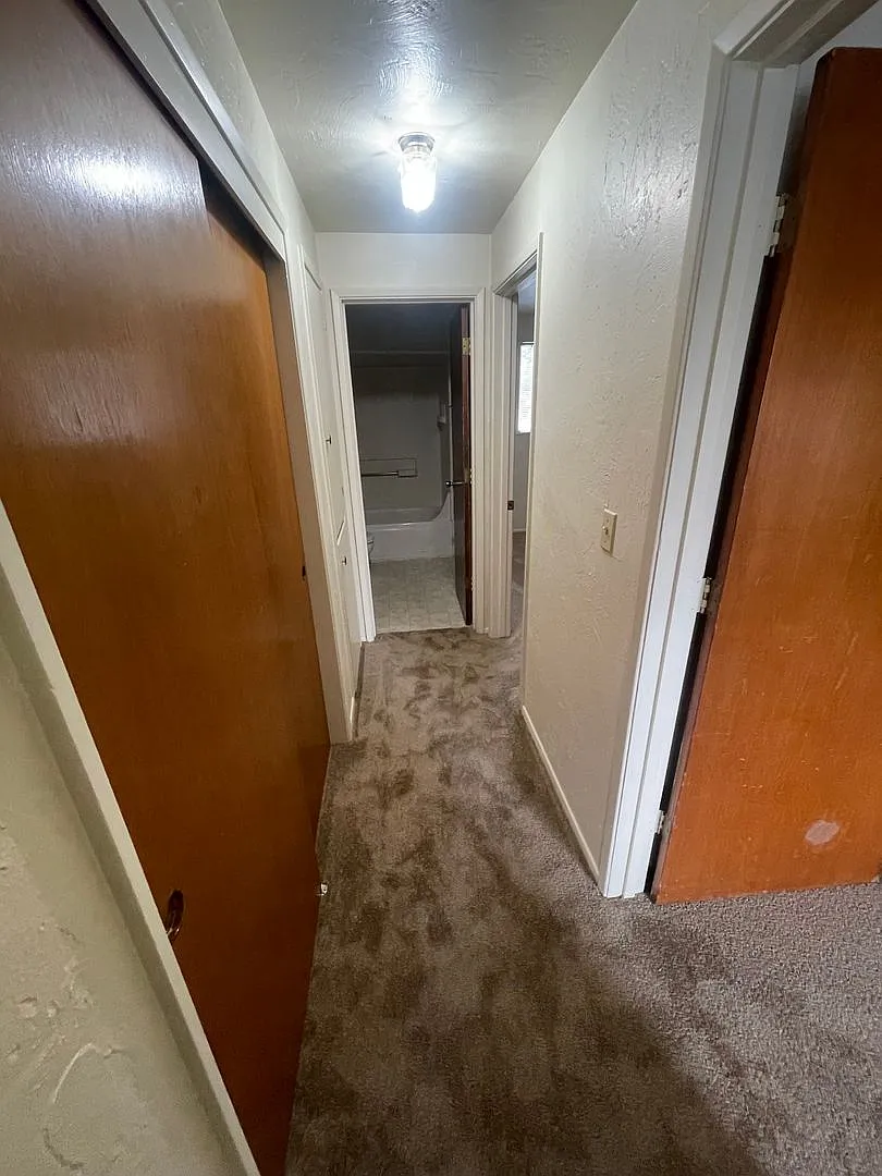 Large 2 Bedroom over looking the Golf Course! — Photo 1