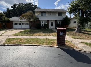 727 Pebblebrook Dr, San Antonio, TX 78220