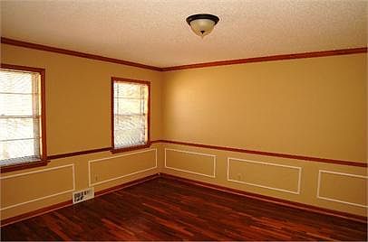 5th image of 4543 Craigmont Dr