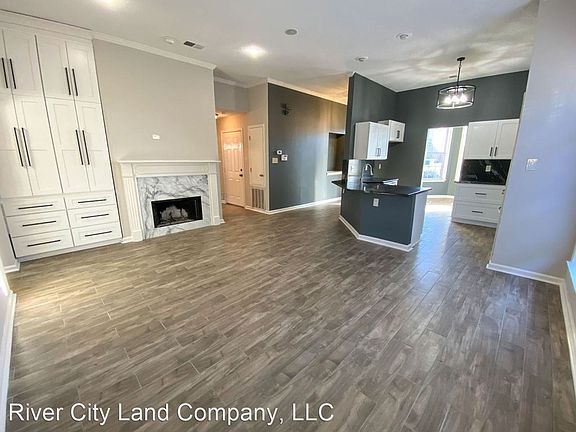 4th image of 9046 Fulton Ln