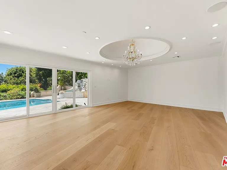 1725 Loma Vista Dr — Photo 12
