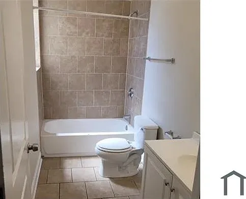 2 bed, 1000 sqft, $1,500 — Photo 2
