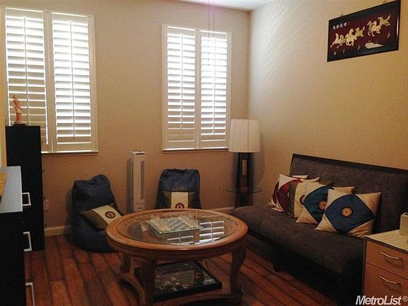 5th image of 2141 Pistachio Way