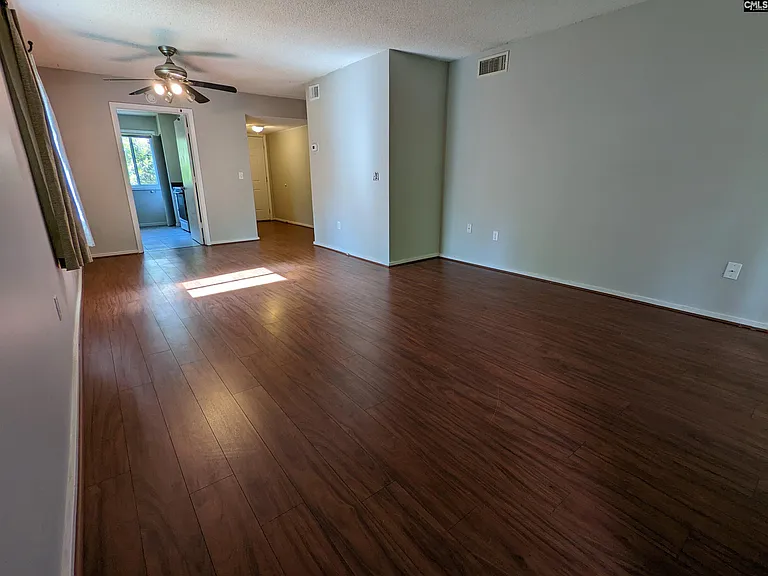 1208 Bush River Rd #H4 — Photo 6