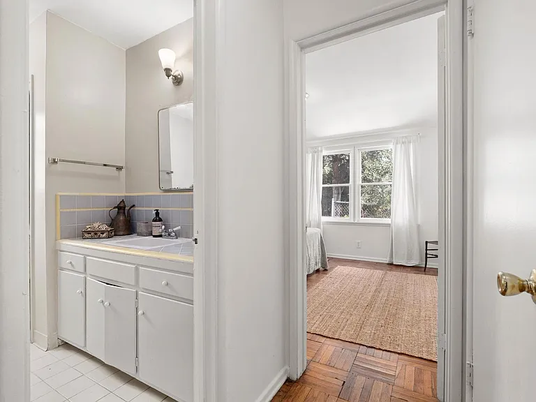 2294 Mountain Oak Dr — Photo 25