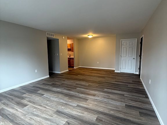 4th image of 201 Baer Dr #5