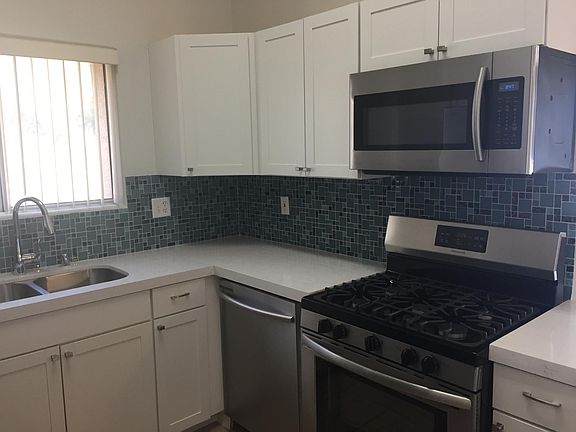 5th image of 900 Heavenly Hills Ct Unit 211