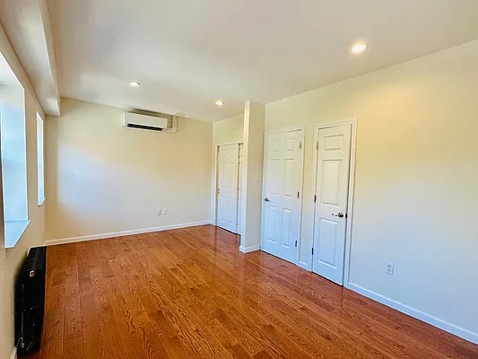 Rented by DeSimone Real Estate | media 14