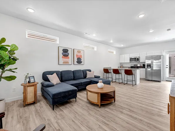 851 Tennessee Ave, Bentonville, AR 72713