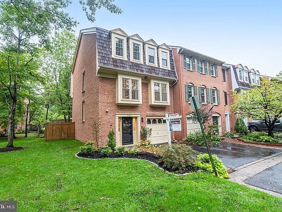 3rd image of 5155 Heritage Ln