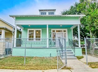 4034 Hollygrove St, New Orleans, LA 70118