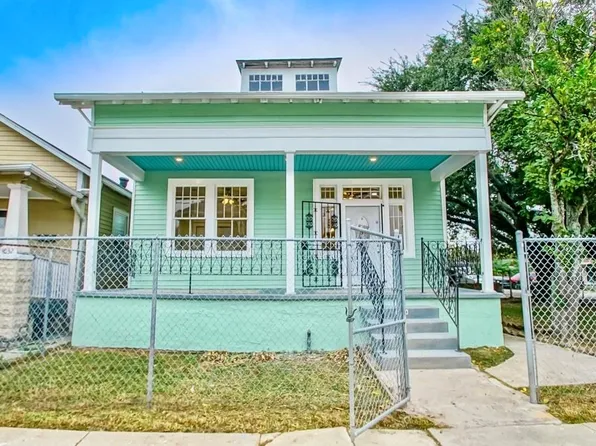 4034 Hollygrove St, New Orleans, LA 70118