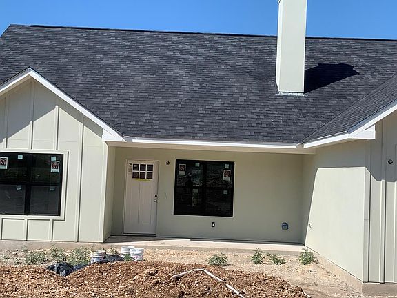 2nd image of 414 Alvin Dr