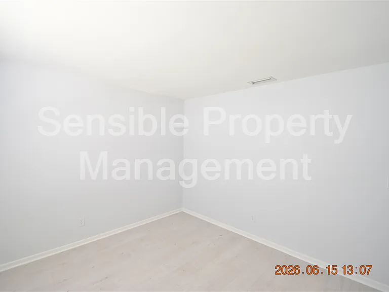 9304 Heritage Oak Ct — Photo 31