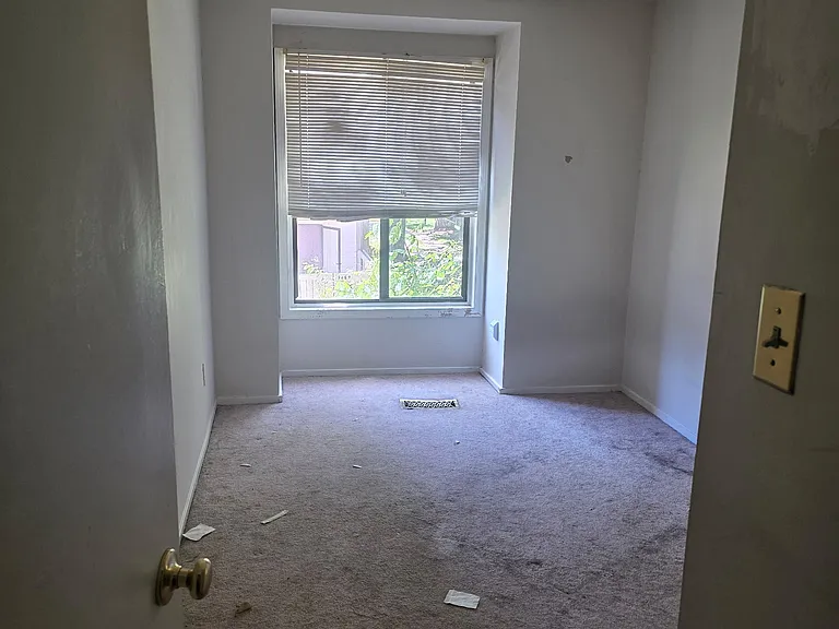 9467 Chadburn Pl — Photo 2