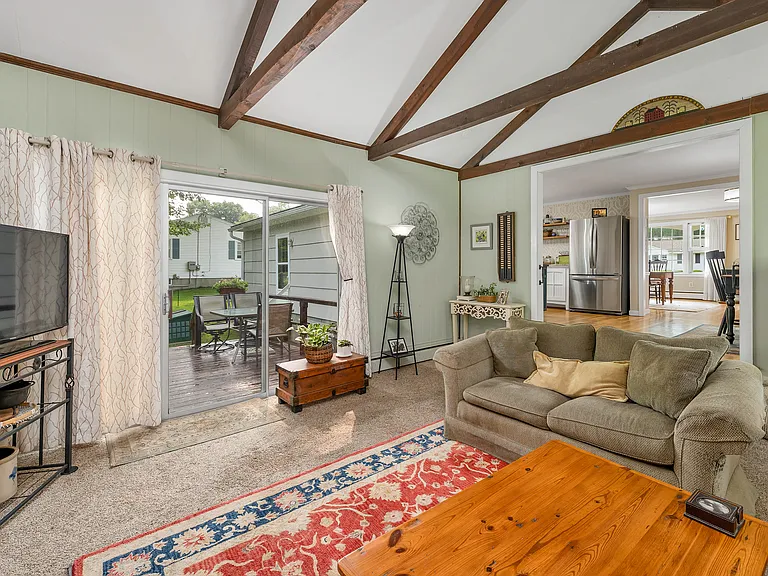 43 Milbern Ave — Photo 14