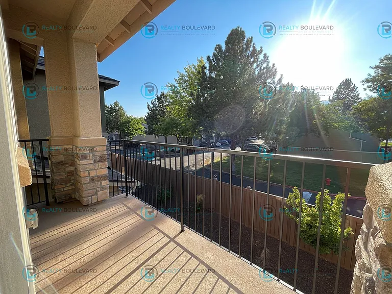 925 W End St — Photo 17