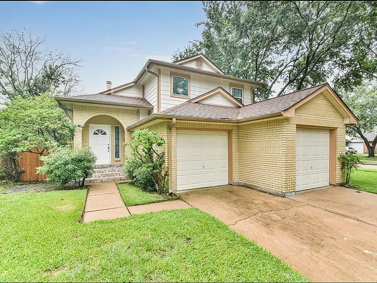 10327 Brickyard Ct — Photo 1