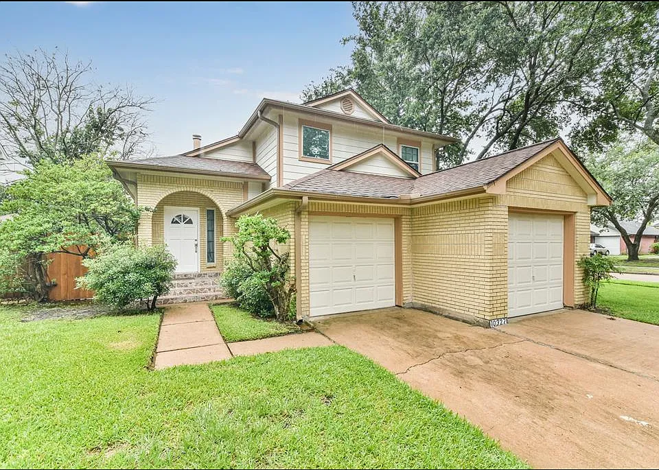10327 Brickyard Ct