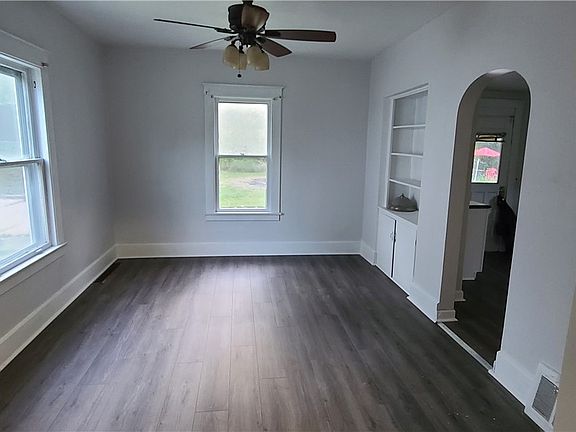 3rd image of 56 S Lakeview Ave