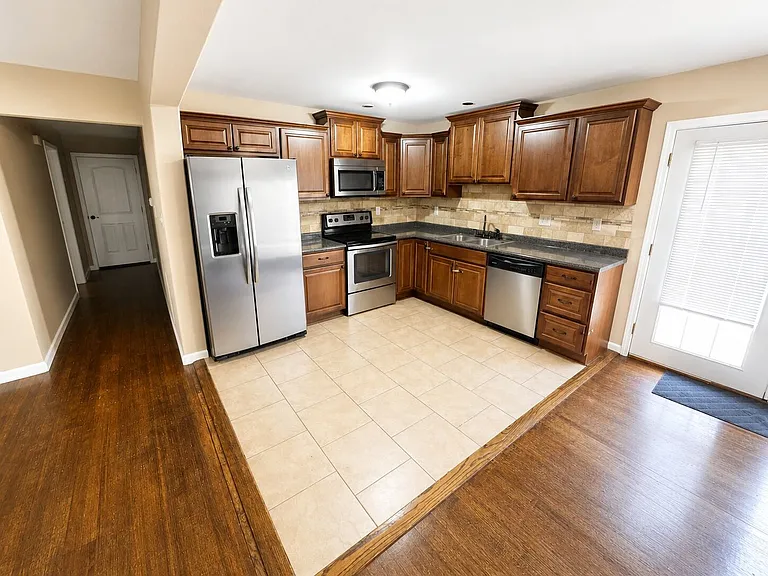 2816 Old Minden Rd — Photo 3