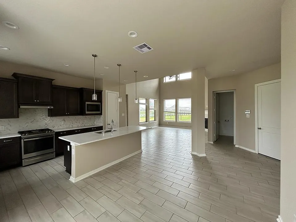 580 Santa Rosa Hills Dr
