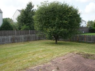 379 S Palmer Dr, Bolingbrook, IL 60490