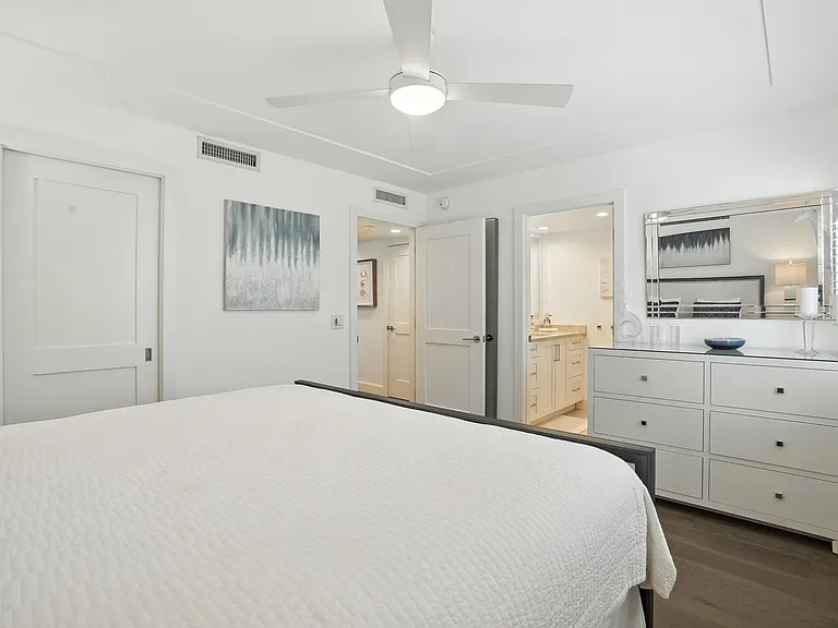 9517 Gulf Shore Dr #401 — Photo 41