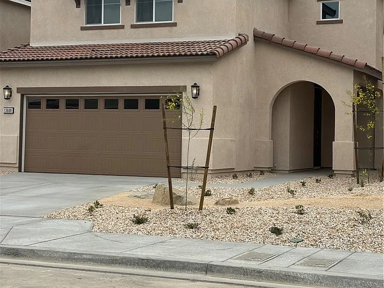 13608 Flying Cloud Way — Photo 2